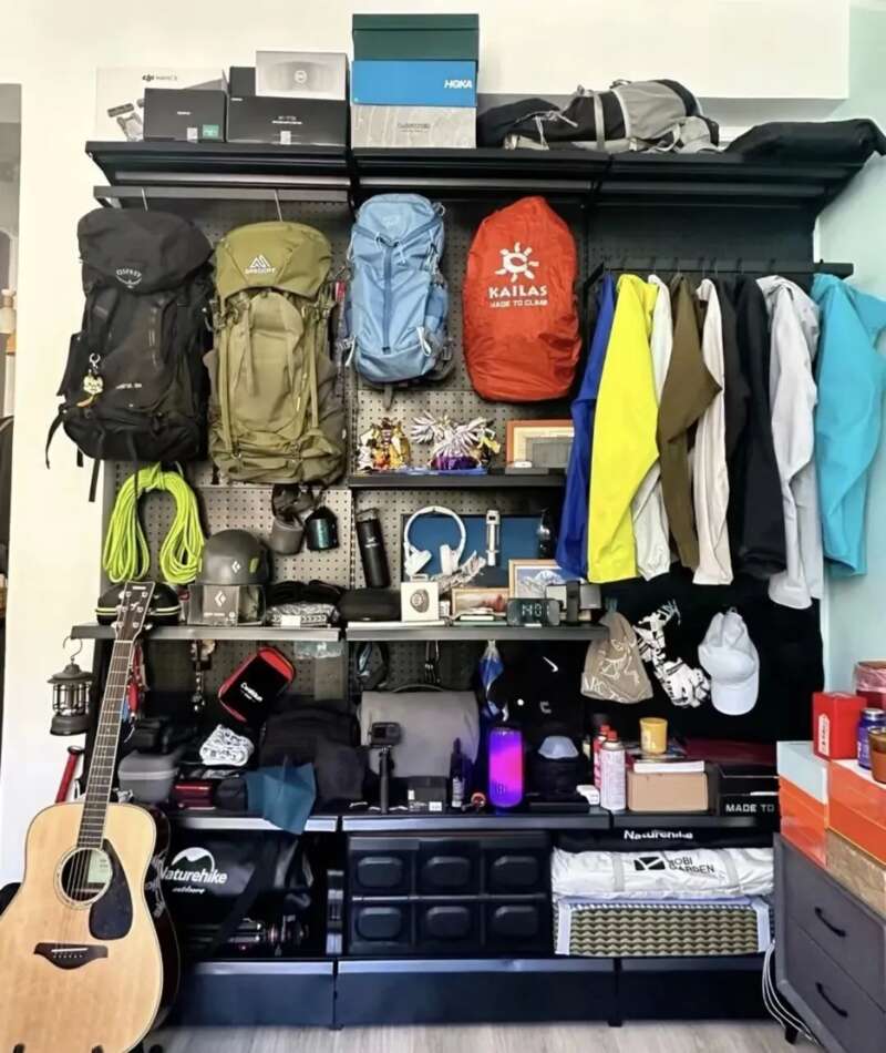 50 元的外卖工服把中国“中产三宝”的体面戳破了